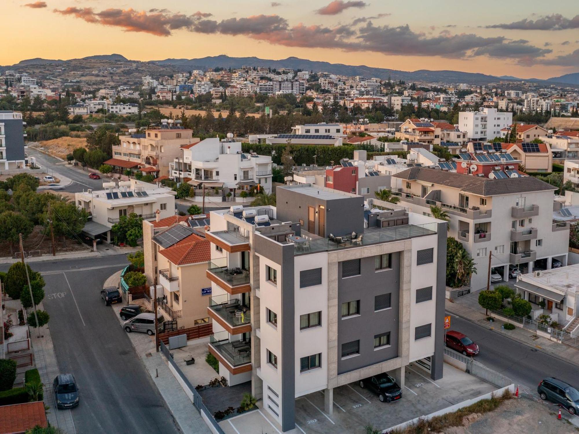 Sanders Palama Limassol Apartment Ngoại thất bức ảnh