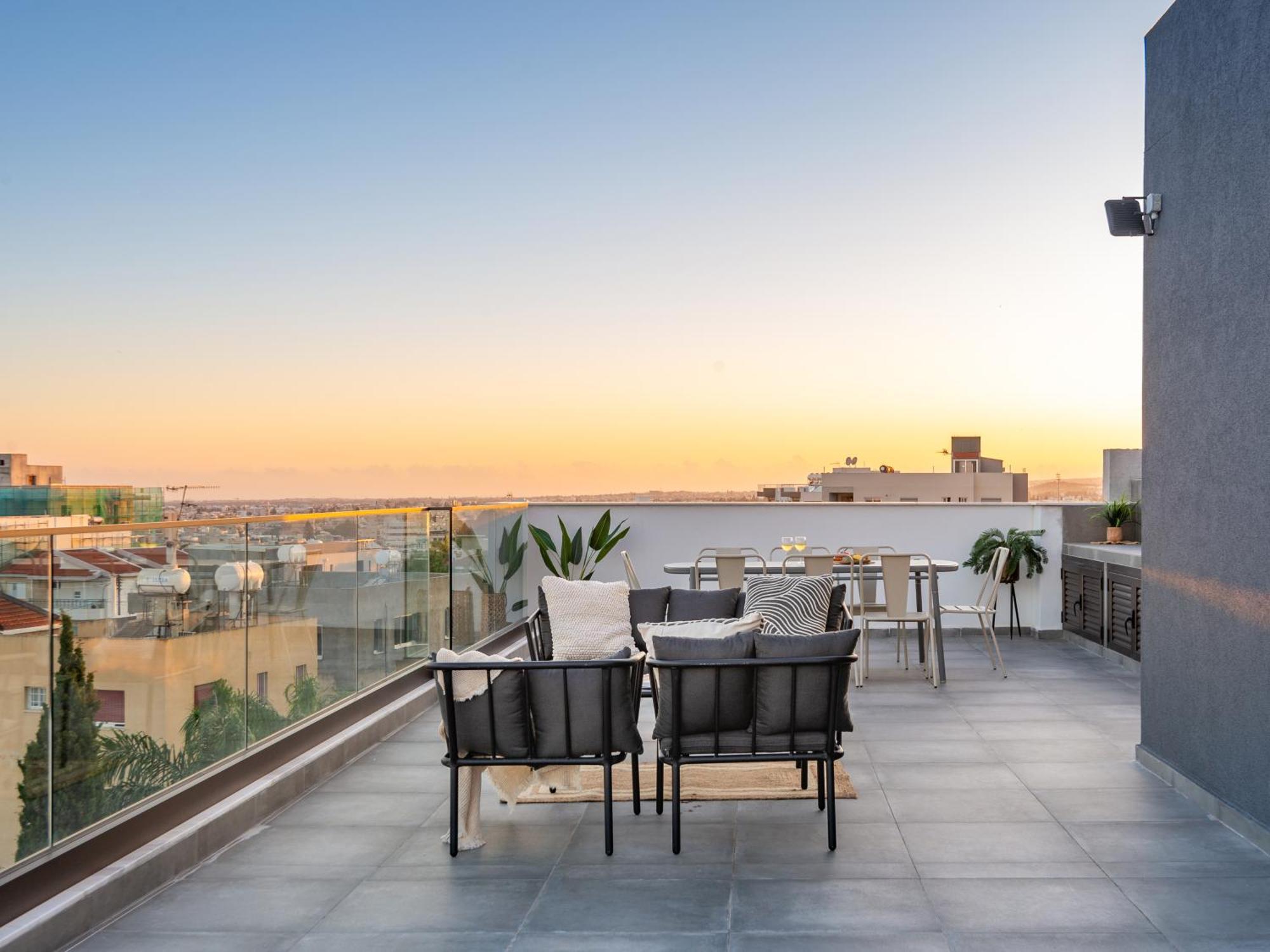 Sanders Palama Limassol Apartment Ngoại thất bức ảnh